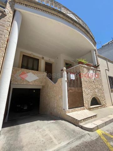 Detached house in Via G. Oberdan 5, Sava - Photo 1