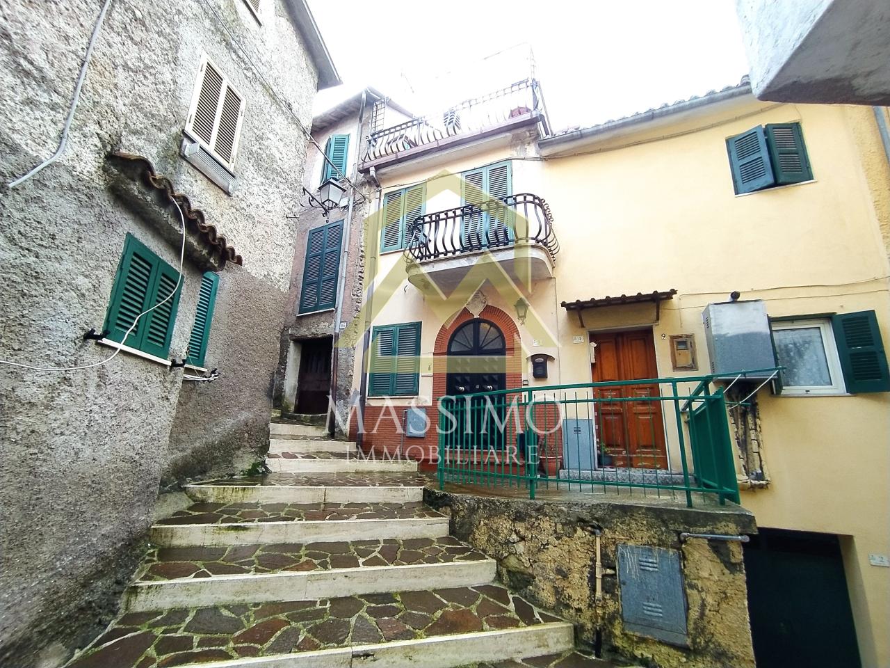Casa indipendente in vendita a Rocca Santo Stefano