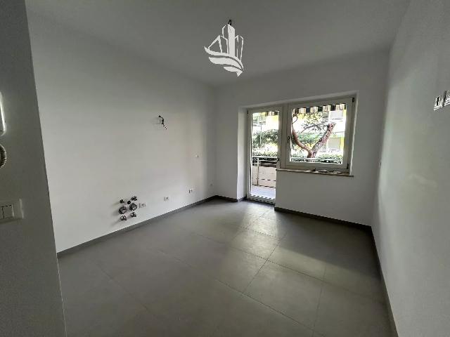 3-room flat in Via Ugo Foscolo, Merano - Photo 1