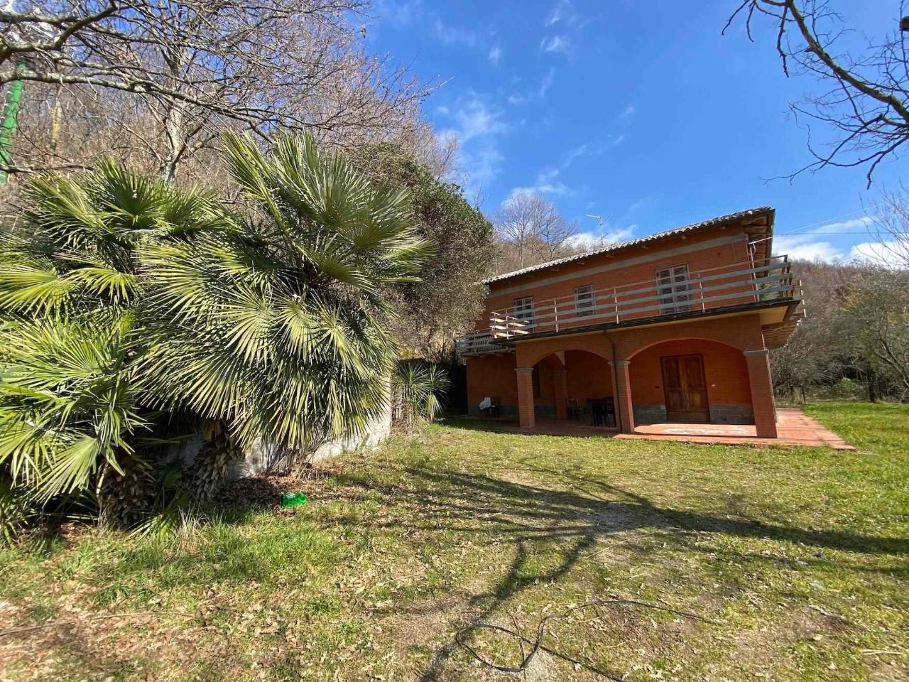 Villa in vendita a Bolsena