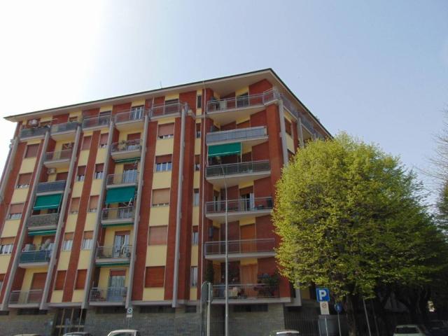 Trilocale in Viale Don Bosco 1, Nizza Monferrato - Foto 1