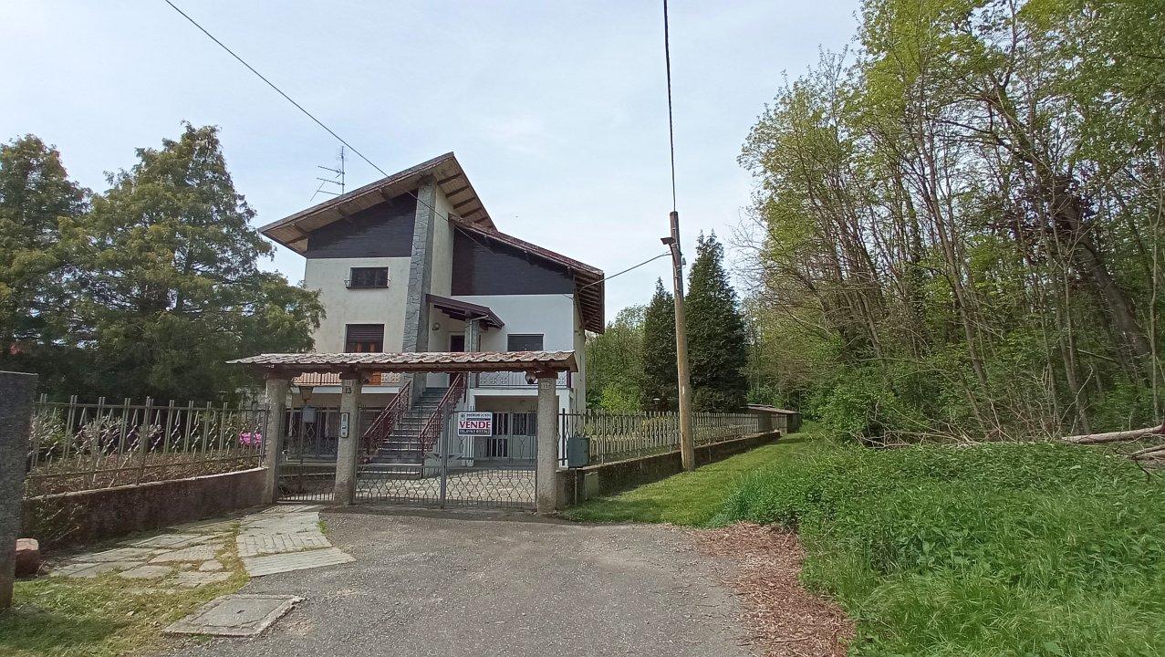 Casa indipendente in vendita a Gattinara
