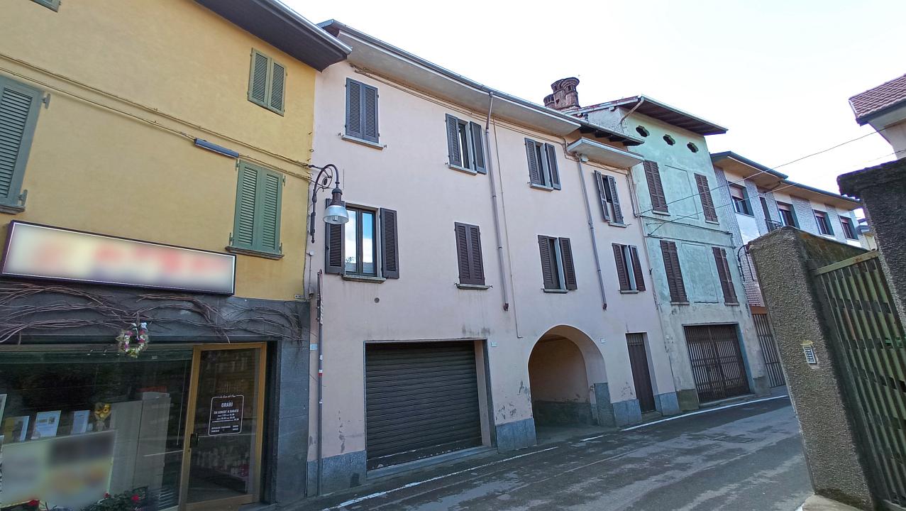 Appartamento in vendita a Maggiora