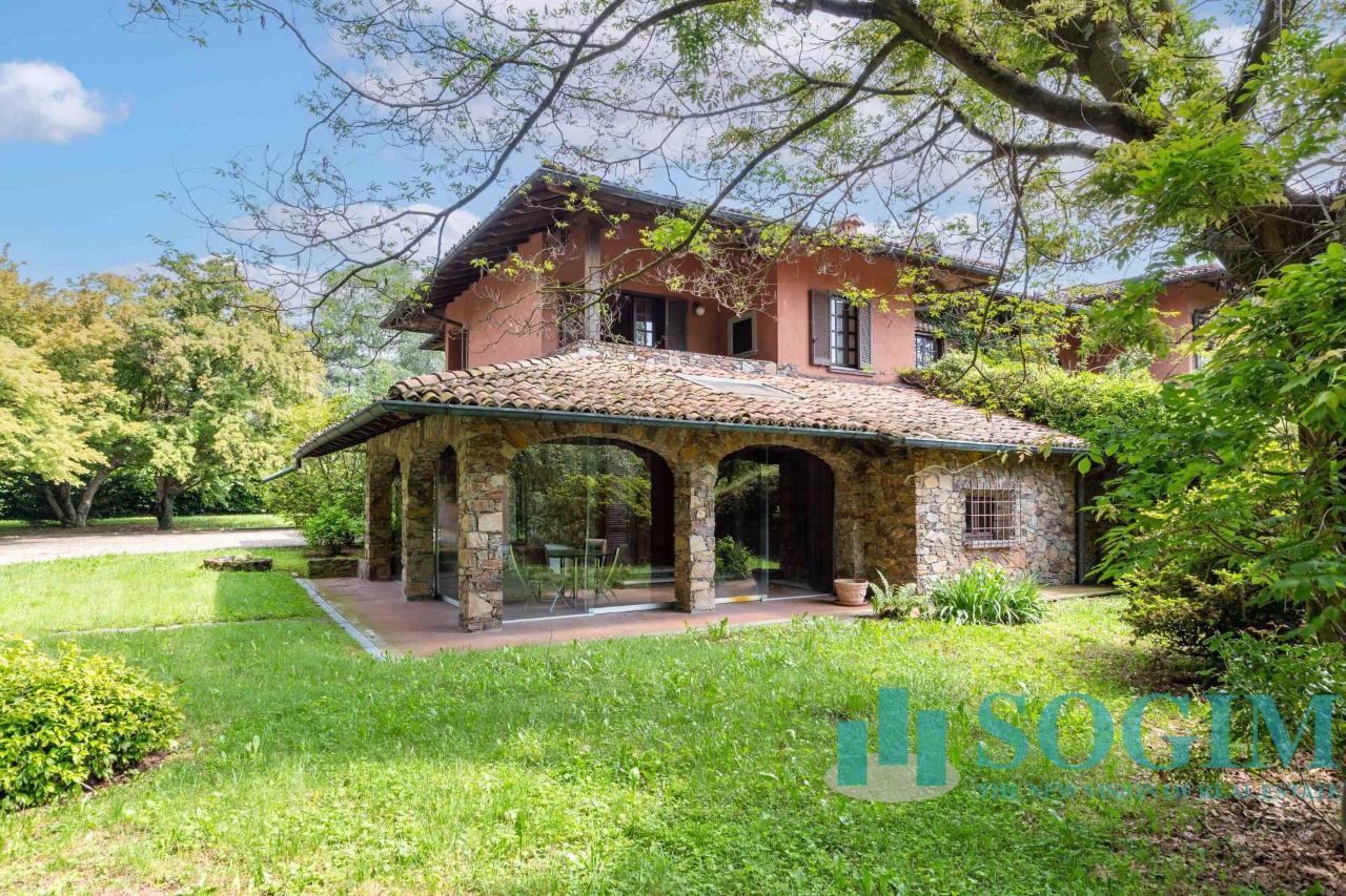 Villa in vendita a Olgiate Comasco