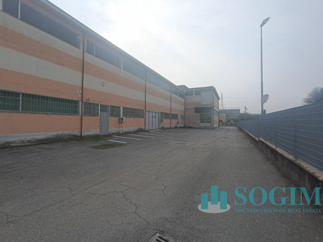 Capannone in Via Risorgimento 1, Olgiate Comasco, {3} - Foto 2