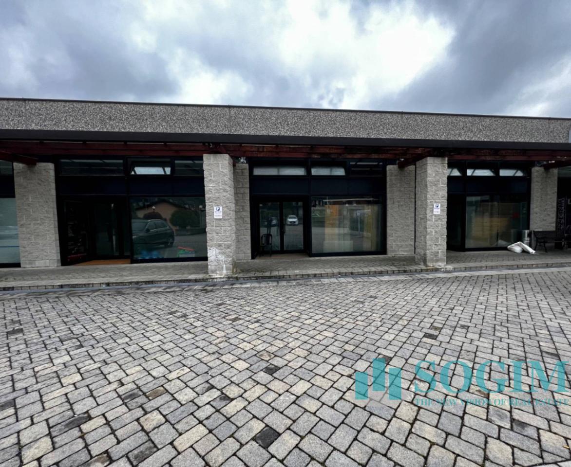Magazzino in Via Ticino, Senna Comasco, {3} - Foto 2