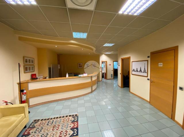 Ufficio in Viale Sant'Eufemia 216, Brescia - Foto 1