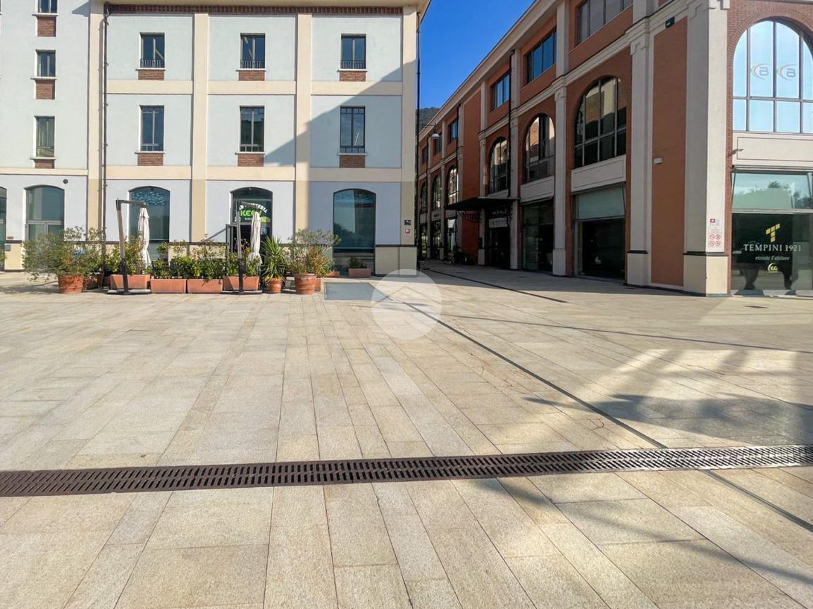 Negozio in Borgo Pietro Wuhrer 117, Brescia, {3} - Foto 1