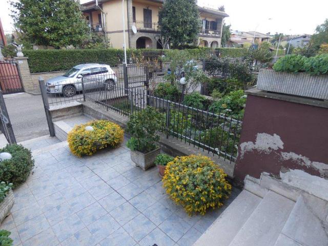 Terraced house in Via Armando Diaz 1, Vetralla - Photo 1