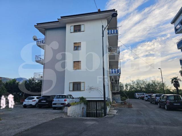 Vierzimmerwohnung in Via Bernardino Telesio 53, Santa Maria del Cedro - Foto 1