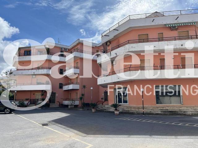 3-room flat in {3}, Viale Michelangelo  69 - Photo 1