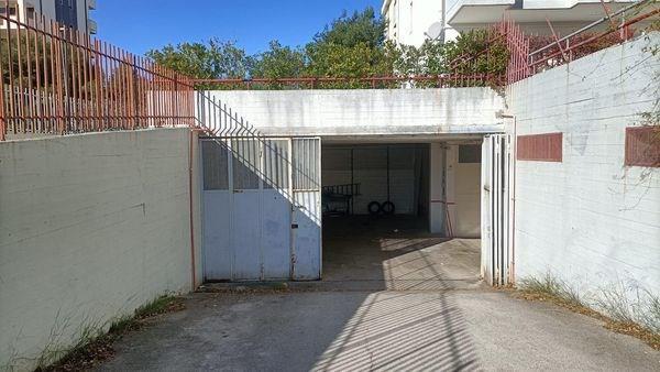 Boxen, Manfredonia - Foto 1