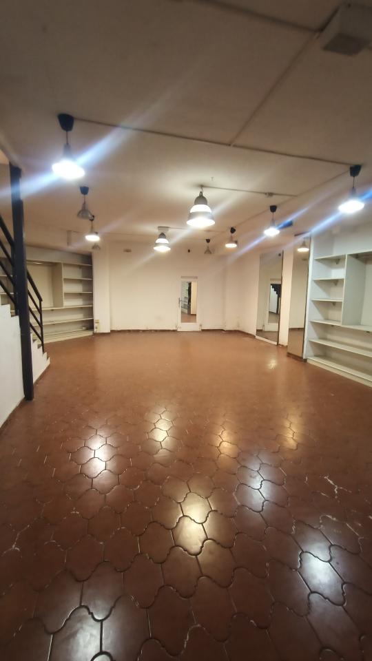 Negozio in Via Alessandro Volta, Sanremo, {3} - Foto 1