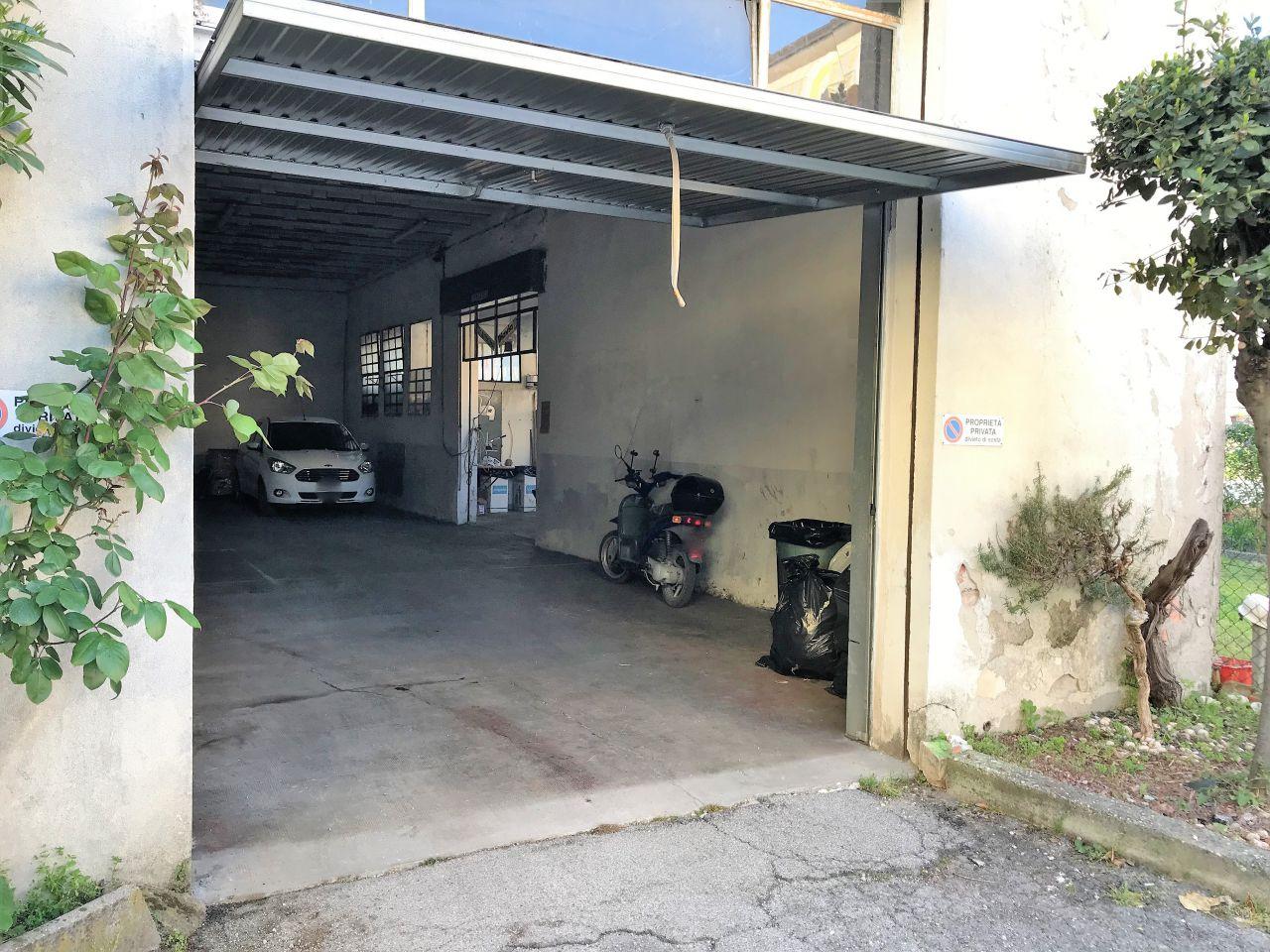 Garage - Autosilos - Parcheggio in affitto a Abano Terme