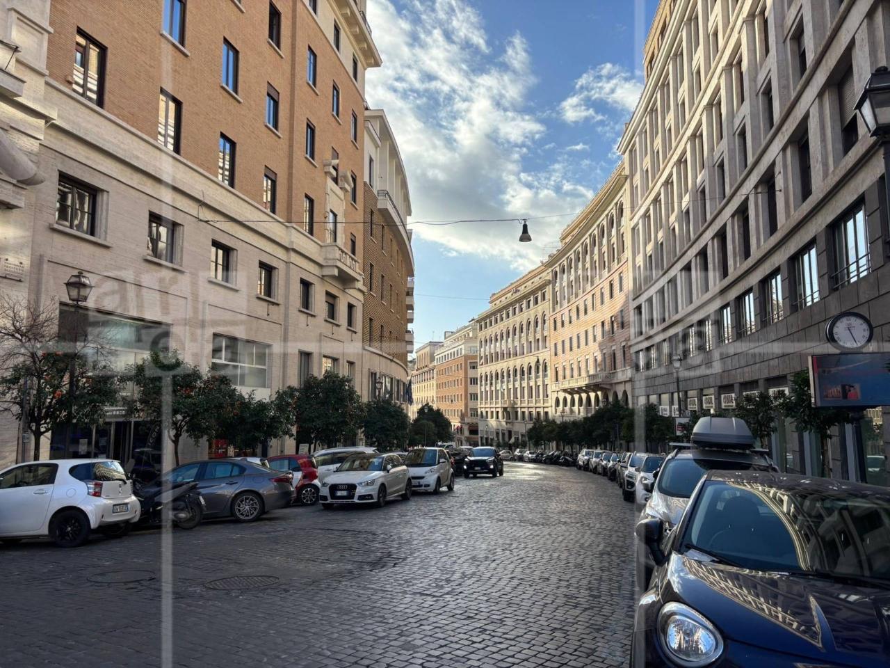 Ufficio in Via Barberini, Roma, {3} - Foto 1