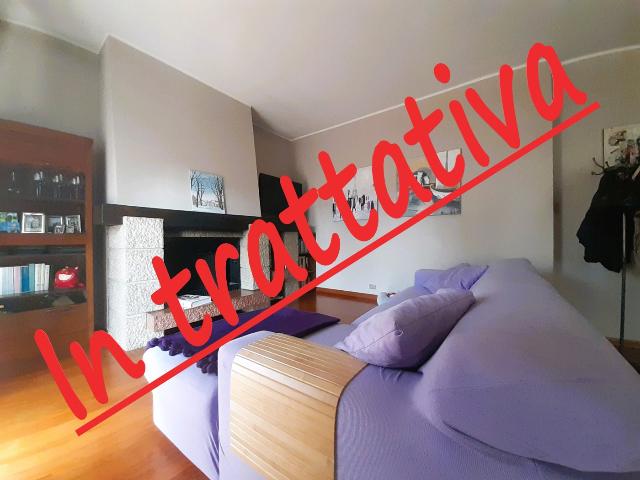 4-room flat in Via La Valletta 10, Canegrate - Photo 1