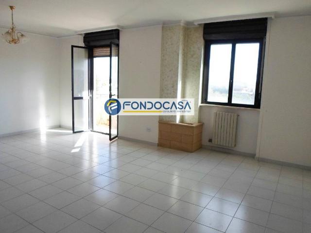 3-room flat in Via Chiurlia 75, Lizzanello - Photo 1