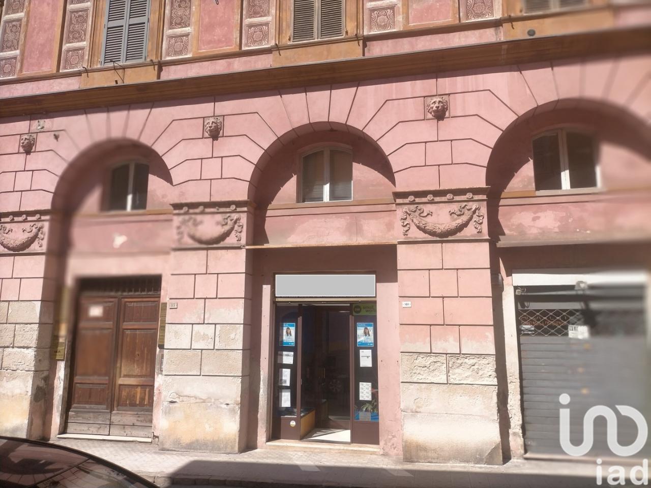 Negozio in Via Giacomo Matteotti 101, Ancona, {3} - Foto 1