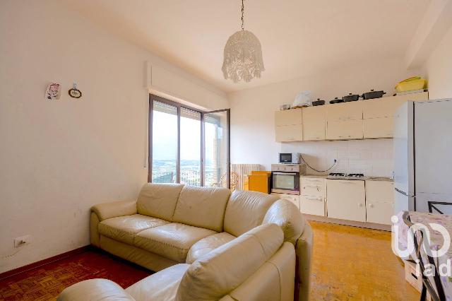 Vierzimmerwohnung in Via Michelangelo 112, Osimo - Foto 1