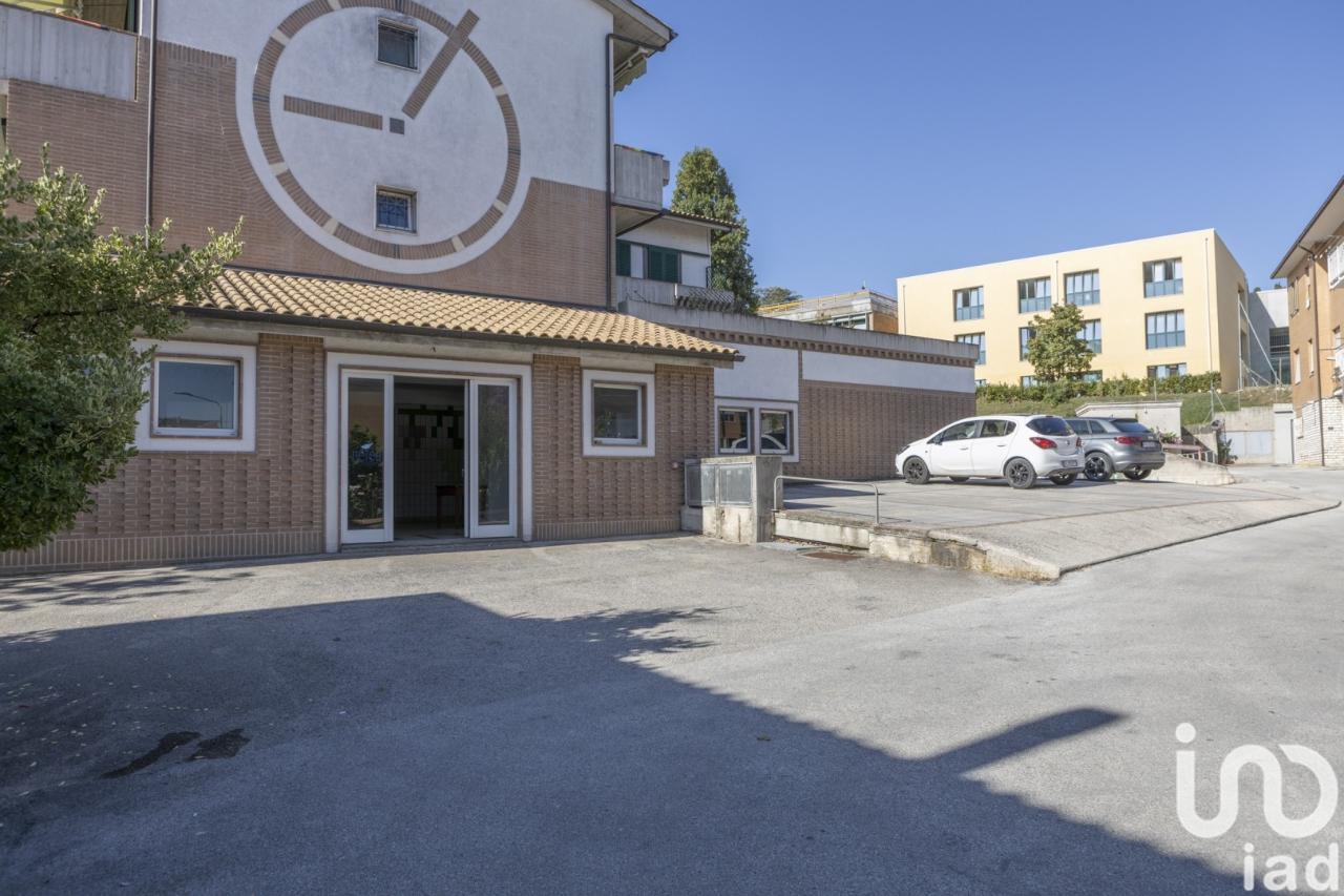 Laboratorio in Via Mario Alessandro Ceccaroni, Recanati, {3} - Foto 1