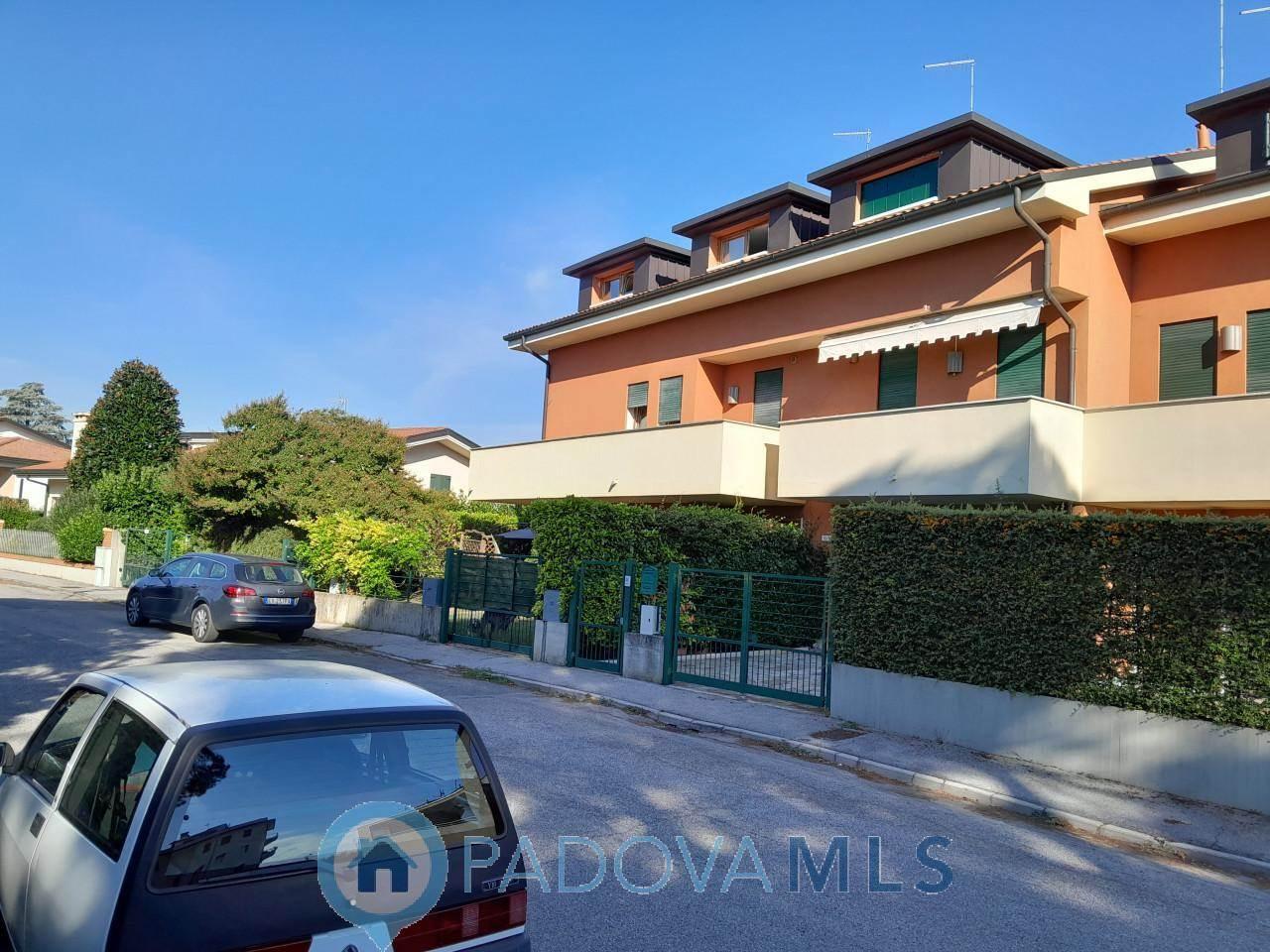 Villa a schiera in vendita a Selvazzano Dentro
