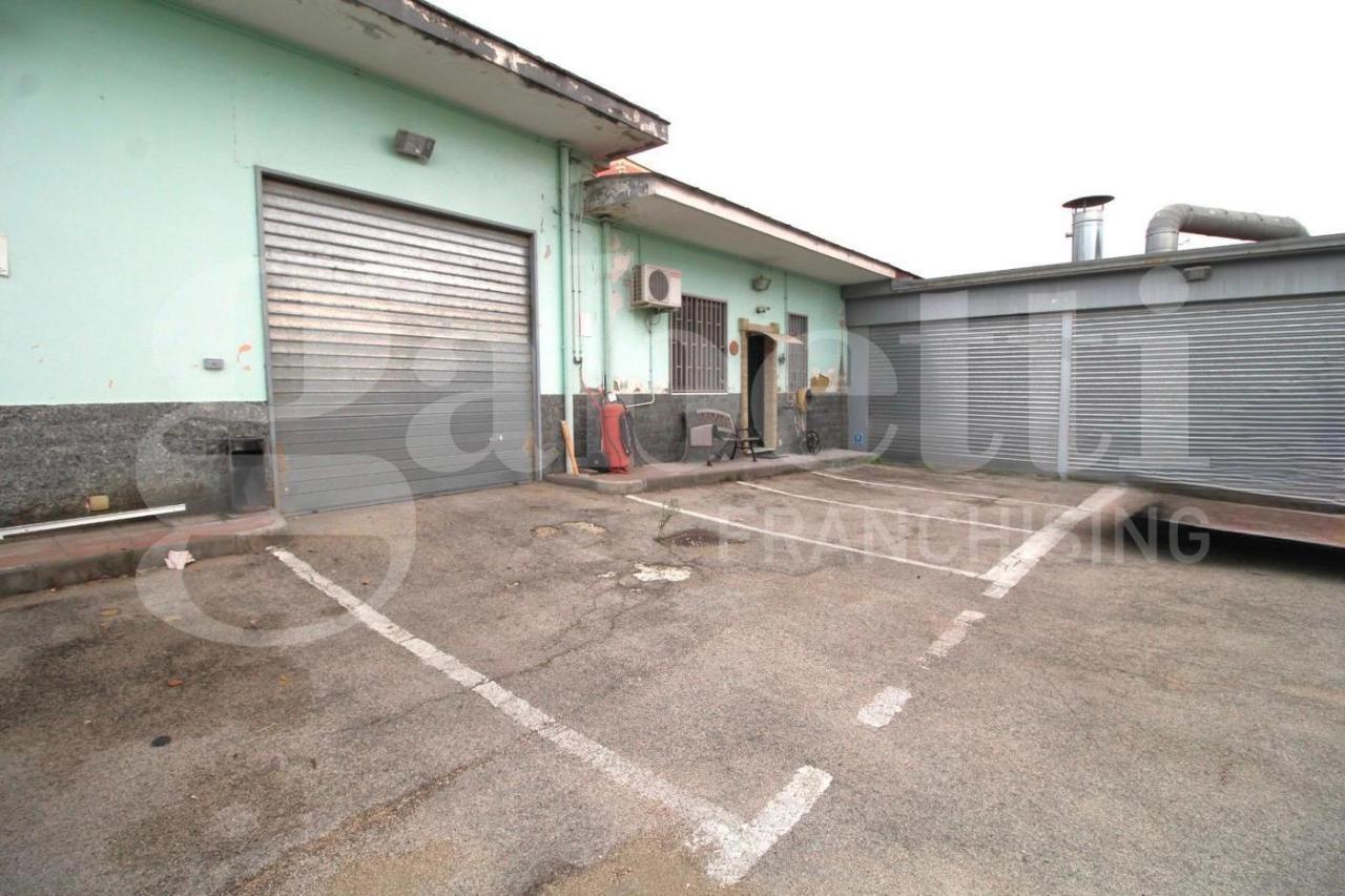 Laboratorio in Via Filippo Brunelleschi 12, Casalnuovo Di Napoli, {3} - Foto 2