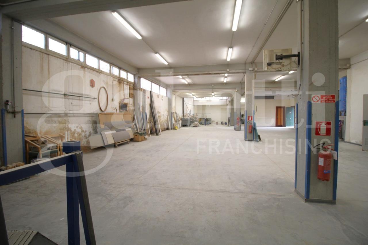 Laboratorio in Via Filippo Brunelleschi 12, Casalnuovo Di Napoli, {3} - Foto 1