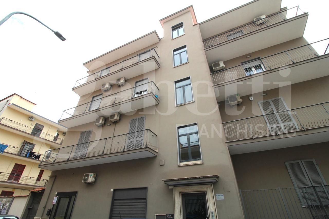 Negozio in Via Sanremo  10, Arzano, {3} - Foto 2