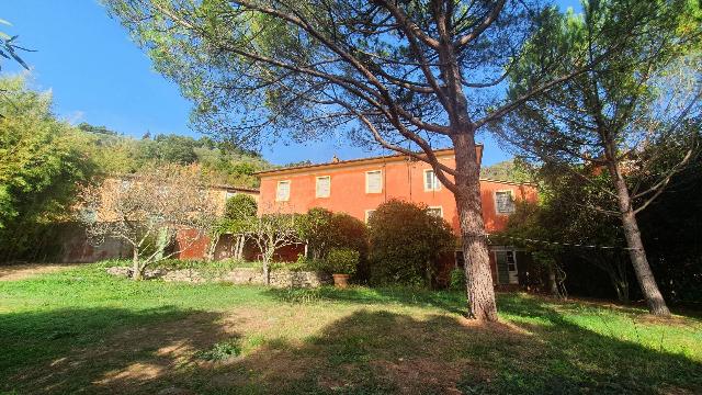 Country house or cottage in Via Villa Spada, Camaiore - Photo 1