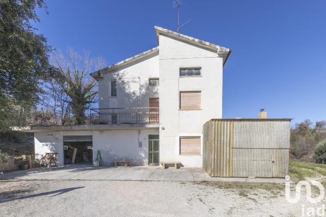 Detached house in Contrada S. Pietro 6, Falerone - Photo 1