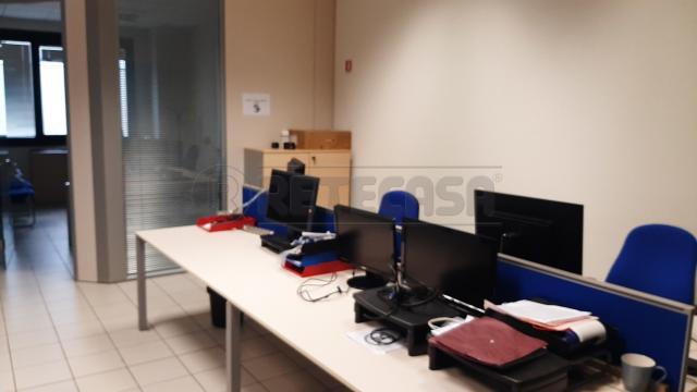 Office in {3}, Viale del Lavoro - Photo 1