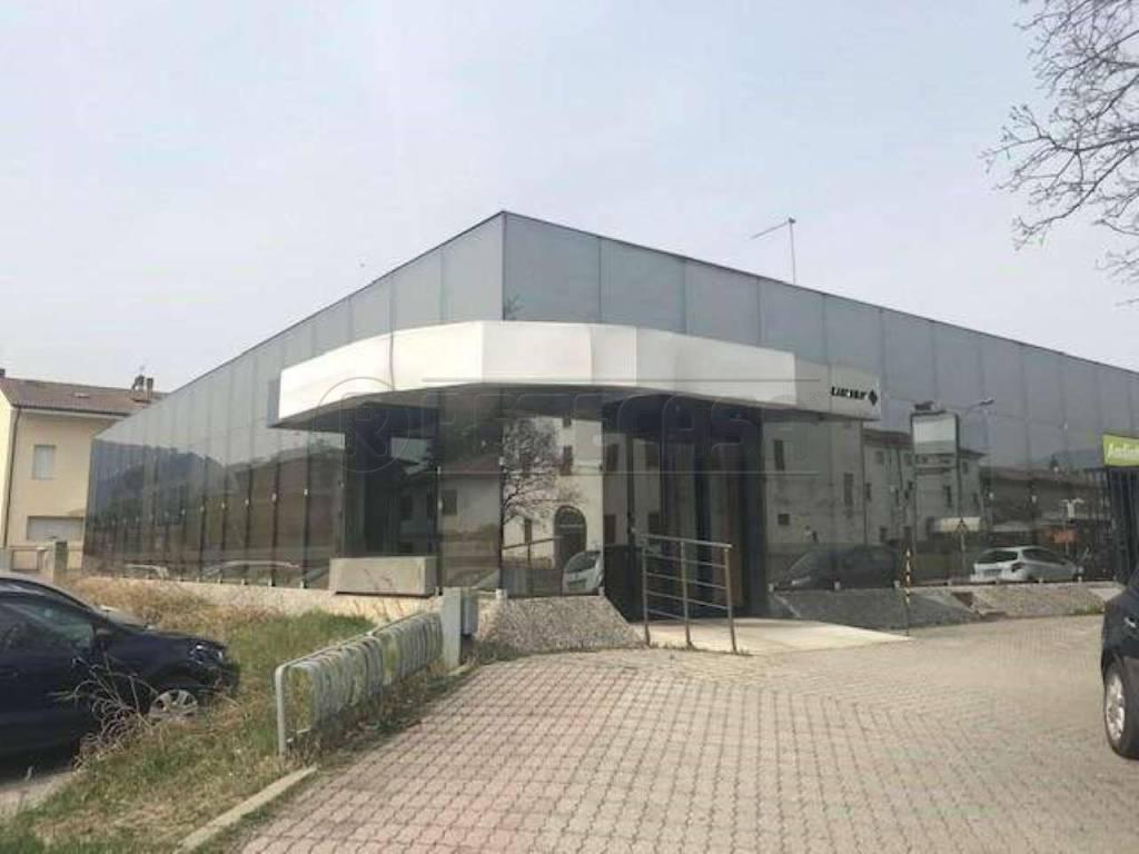 Palazzina commerciale in Via Raffaello 2, Malo, {3} - Foto 1