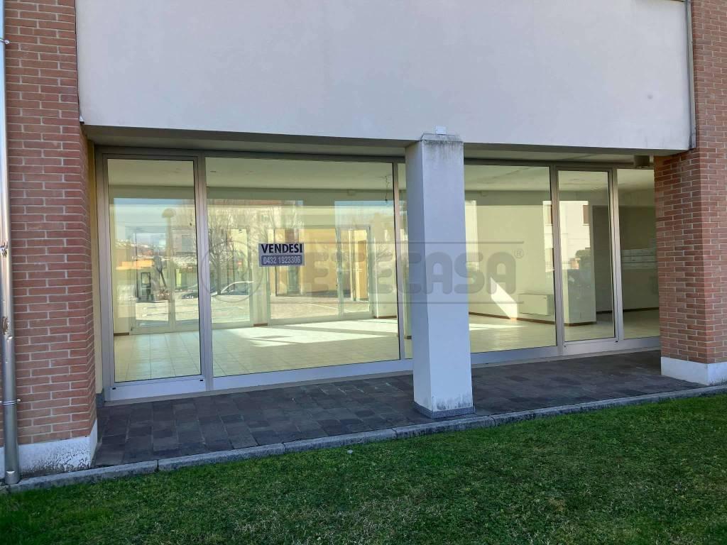 Palazzina commerciale in Via Monte Cengio 61, Thiene, {3} - Foto 2