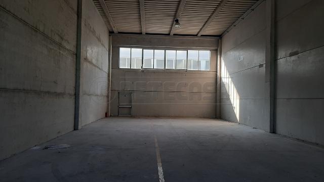 Industrial shed in {3}, Viale del Lavoro - Photo 1