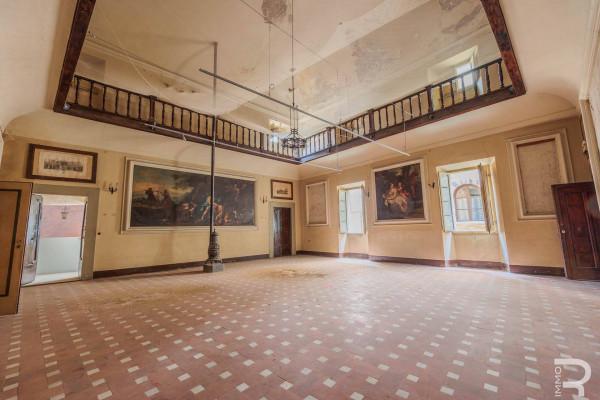 Villa plurifamiliare in vendita a Cortona