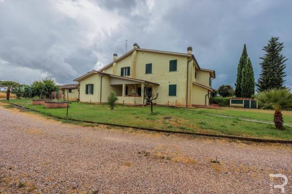 Two-family villa in Strada della Principina 2, Grosseto - Photo 1