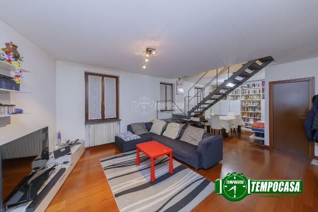 Casa indipendente in Via Garibaldi, Casorate Primo - Foto 1