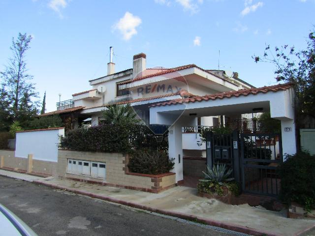 Villa in Via Giuseppe Lanza di Scalea 325, Palermo - Foto 1