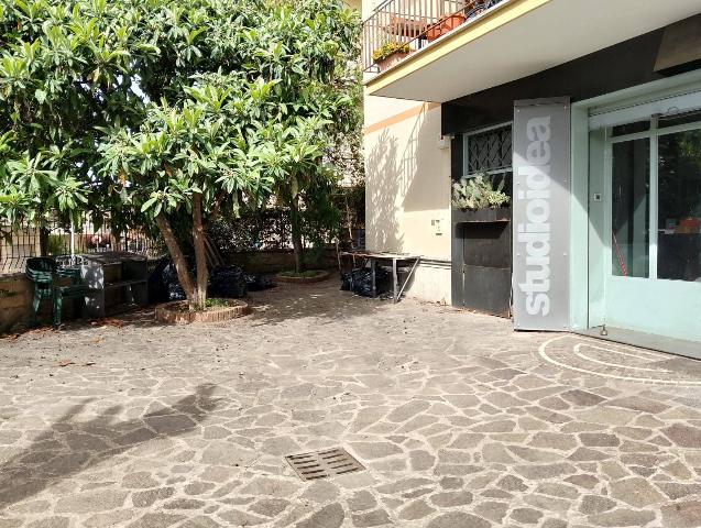 Warenlager in Viale Fausto Cecconi 10, Monterotondo - Foto 1