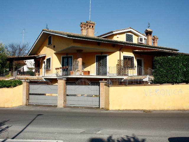 Villa in Via Bormida, Monterotondo - Foto 1