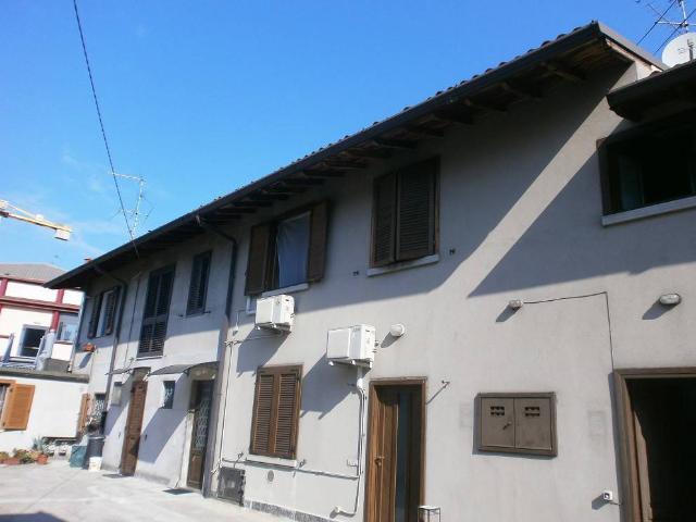 3-room flat in Via Felice Beltramelli, Dalmine - Photo 1