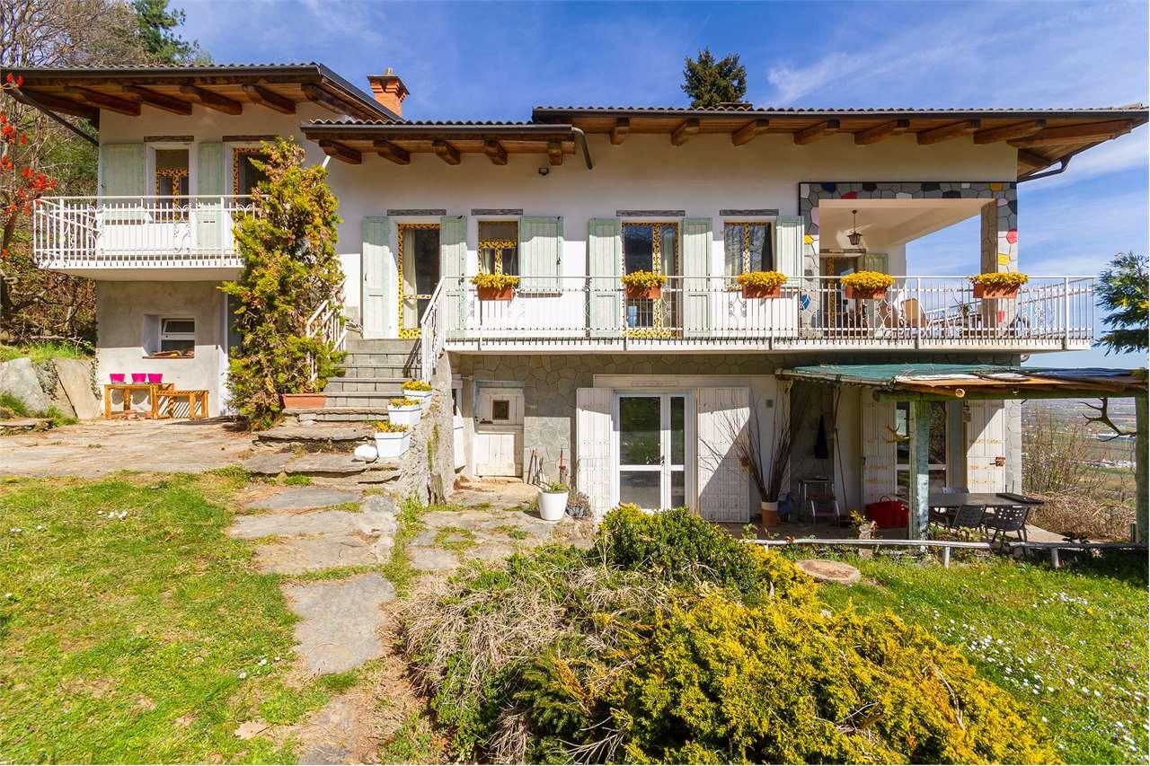 Villa in vendita a Cavour