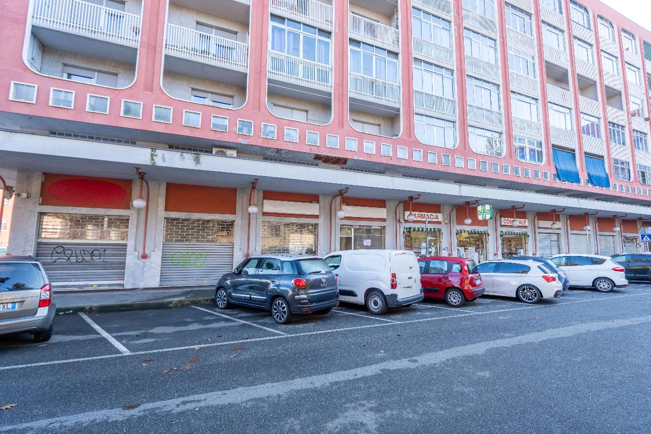 Negozio in Viale Carrù 22, Rivoli, {3} - Foto 2