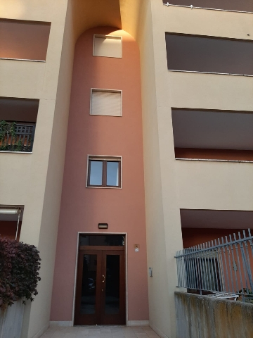 Apartament in {3}, Viale Aldo Moro - Photo 1