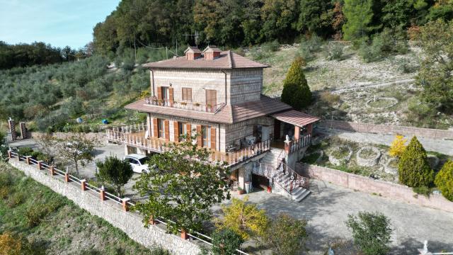 Casa indipendente in Strada San Mamiliano, 35, Terni - Foto 1