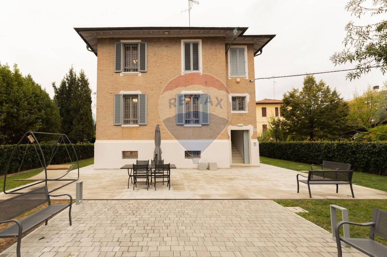 Villa in vendita a Modena