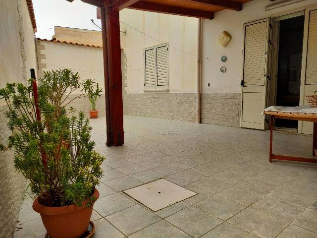 3-room flat in Via Trapani 4, Balestrate - Photo 1