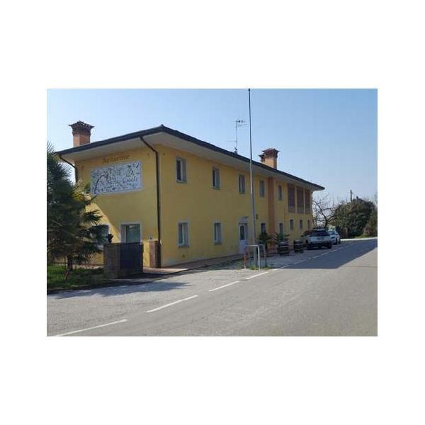 Palazzina uffici in Via Tolmezzo 11 - Castions delle Mura, Bagnaria Arsa - Foto 1