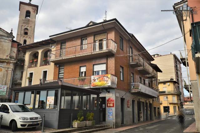 Quadrilocale in Piazza Martiri della Libertà 16, Favria - Foto 1