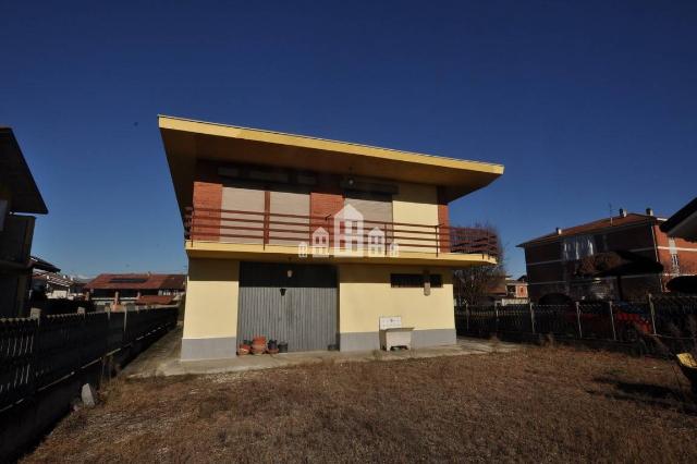 Detached house in Via Principe Tommaso 81, Foglizzo - Photo 1